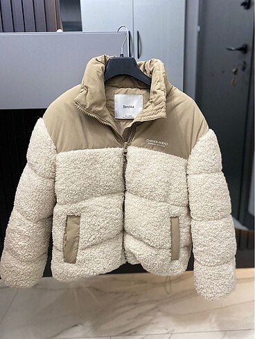 Bershka mont