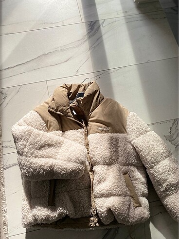s Beden Bershka mont