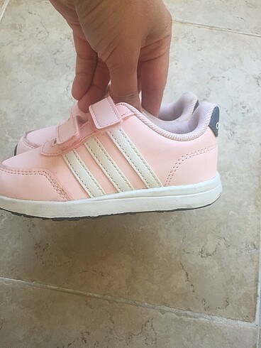 24 Beden Adidas kız çocuk spor ayakkabı