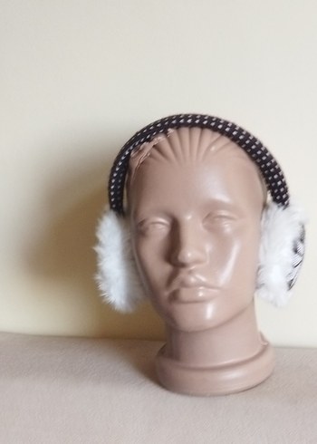 Beyaz ve Kahverengi Desenli Kulaklık - Görsel 2