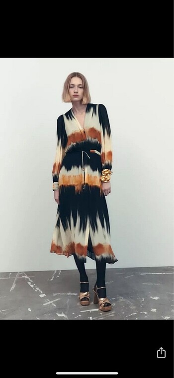 Zara Elbise