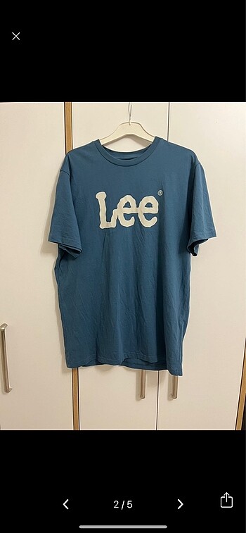 Lee Tshirt