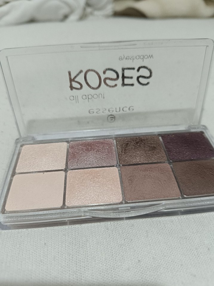 Essence Bej Tonlarında 8 Renk Göz Farı Paleti - Görsel 2