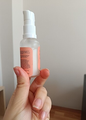 La Roche Posay S'he vec Azelaic asit+niacinamide krem