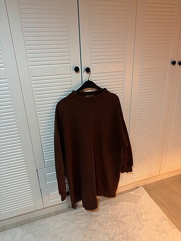oversize sweatshirt