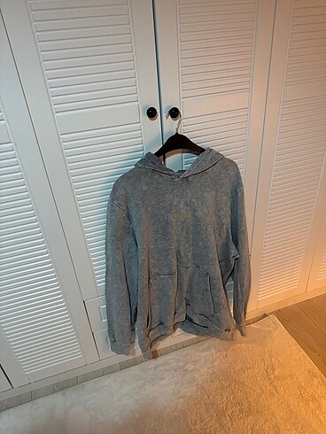 eskitme detaylı puma sweatshirt