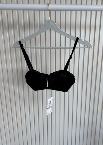 Kikiriki Siyah Pileli Mini Straplez Büstiyer