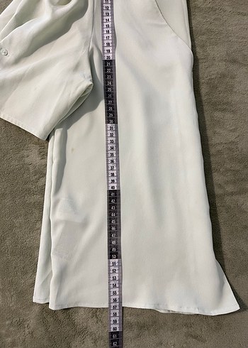 V yaka düğmeli bluz, kısa kollu - Görsel 6