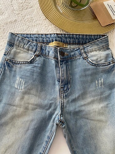 10 Yaş Beden mavi Renk Bluekey 9/10 yaş kot pantolon deforme yoktur