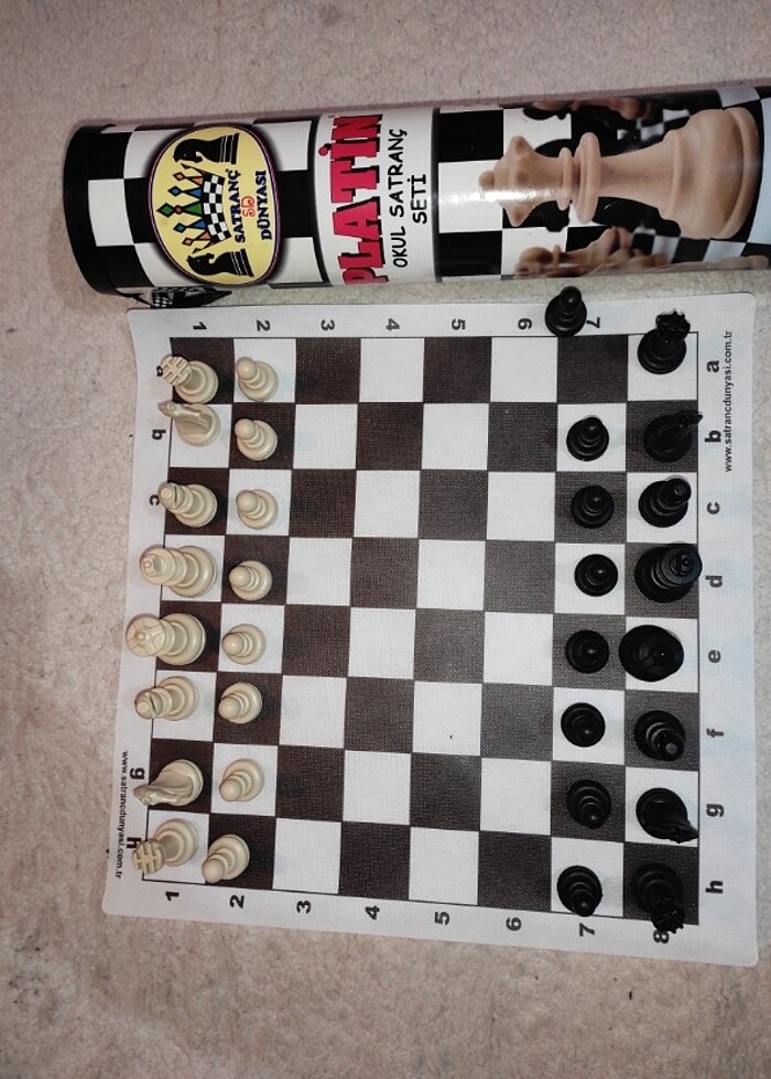Kutusunda eksiksiz kaliteli satranç takımı  - Görsel 2