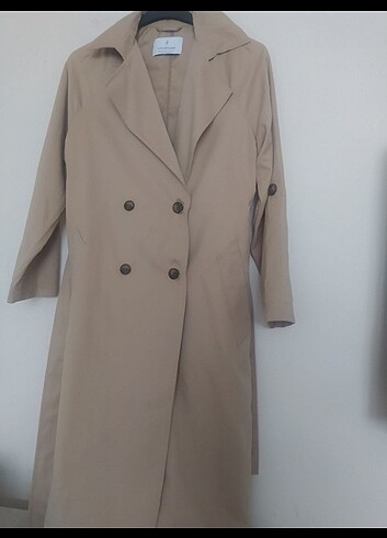 m Beden Stradivarius trenckot