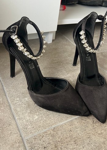 Diğer Yılan Desenli Gri Siyah Süet Stiletto