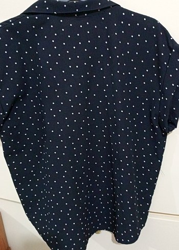 Düğmeli Siyah Puantiyeli Kadın Gömlek - Görsel 6