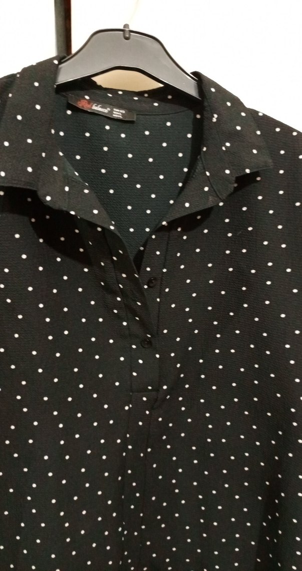 Düğmeli Siyah Puantiyeli Kadın Gömlek - Görsel 4