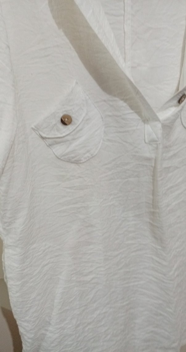 Düğmeli Beyaz Keten Kadın Gömlek - Görsel 3