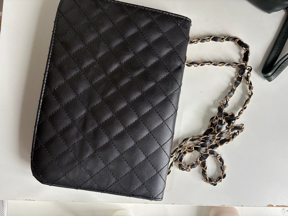 Zincir Detaylı Siyah Deri Kadın Çanta - Görsel 2