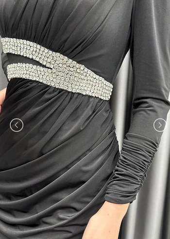 40 Beden siyah Renk Uzun Siyah Yılan Desenli Gotik Abiye Elbise