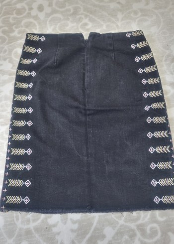 Nakışlı Boncuklu Koyu Renk Kot Etek - Görsel 3