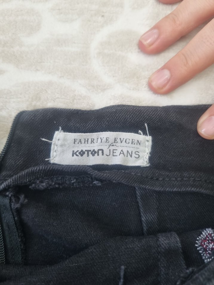 Nakışlı Boncuklu Koyu Renk Kot Etek - Görsel 2