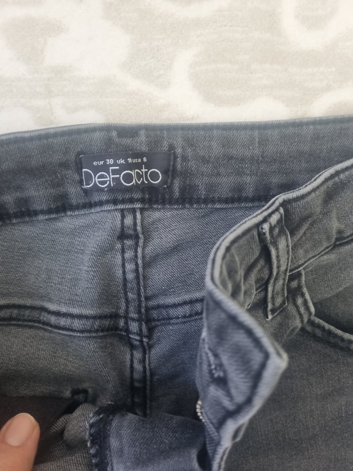 Gri Kadın Normal Kesim Midi Denim Pantolon - Görsel 2