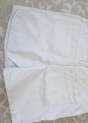 Beyaz Pamuklu Mini Kadın Şort - Görsel 3