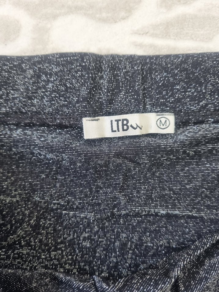 Gri Mini Etek, Fırfırlı, Dar Kesim - Görsel 2