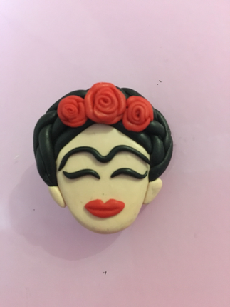 Diğer Frida Kahlo Broş