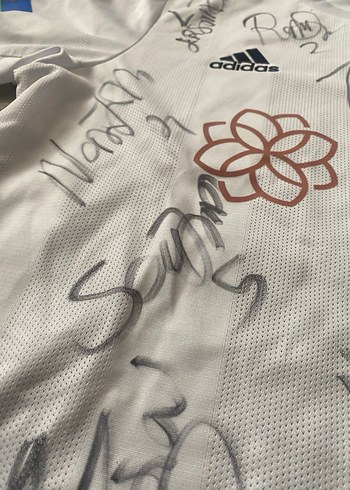 Beşiktaş imzalı forma 22-23 sezonu - Görsel 3