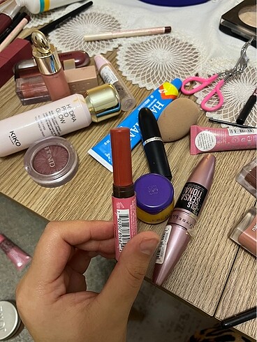 Burt's Bees Burts bees hibiscus