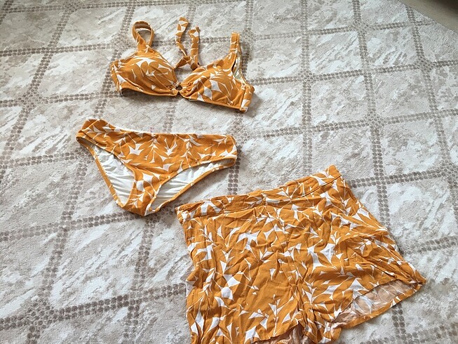 3lü Şortlu Bikini Takımı