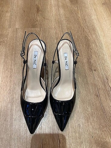 Valentino topuklu ayakkabı