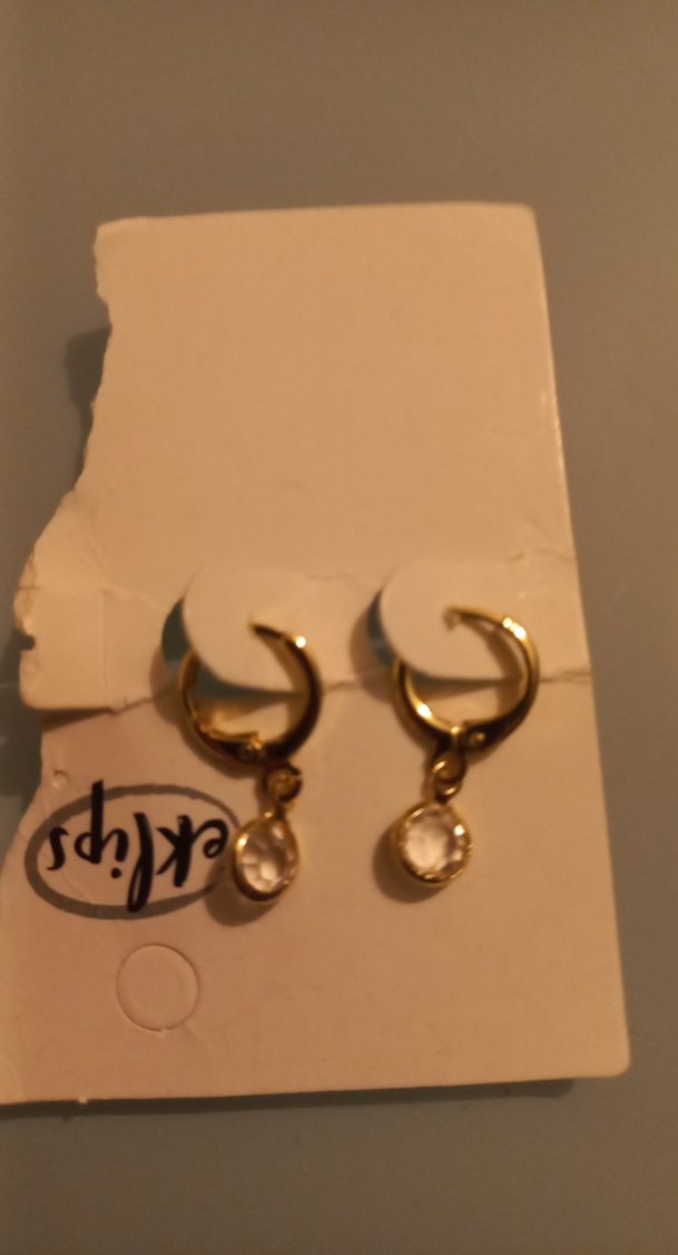 Altın Renk Mini Boncuklu Küpeler - Görsel 4