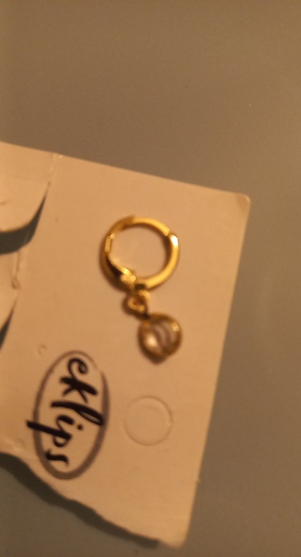 Altın Renk Mini Boncuklu Küpeler - Görsel 3