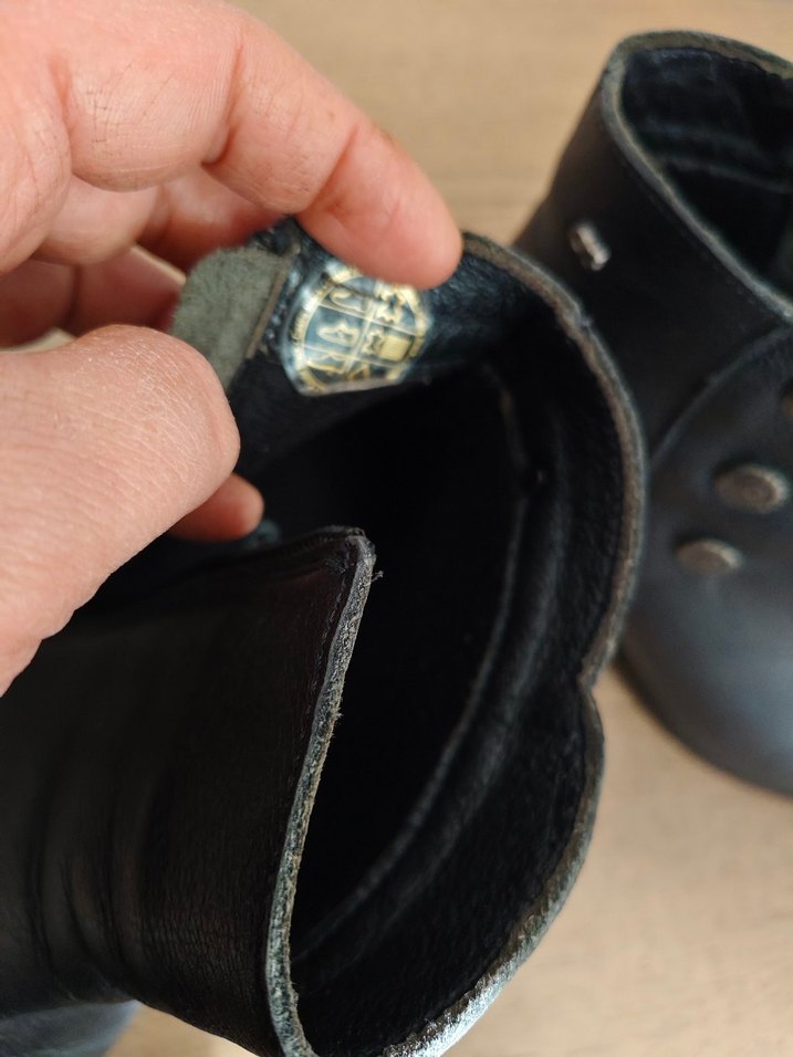 Siyah Deri Kadın Dolgu Topuklu Bot - Görsel 3