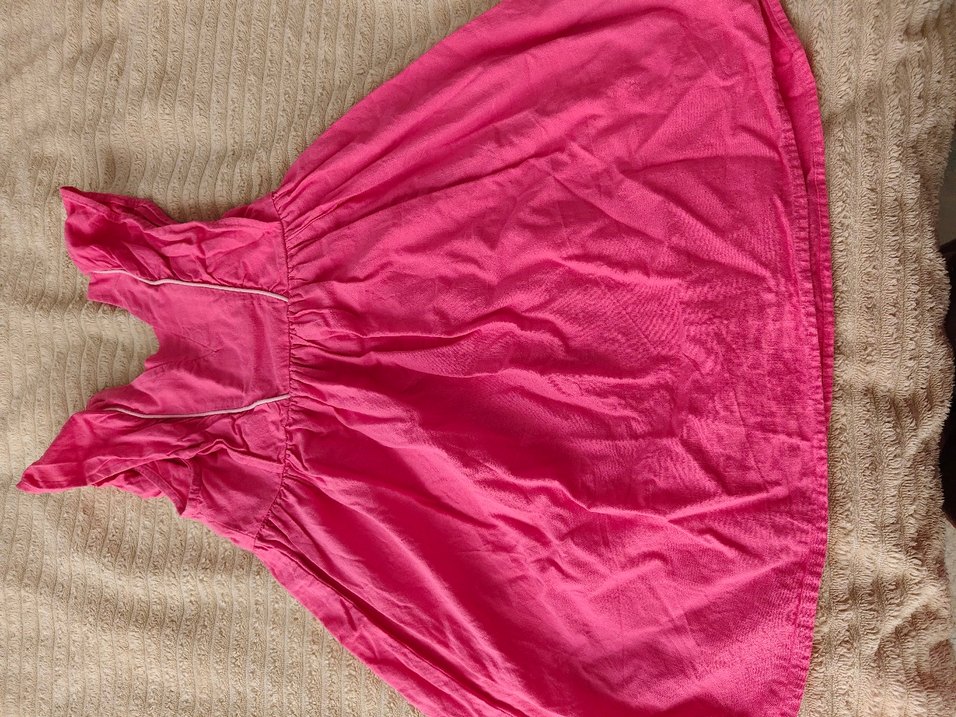 2 adet elbise temiz kullanılmıştır - Görsel 2