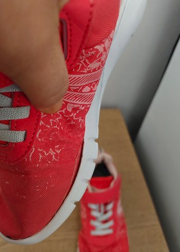 Kız Çocukları İçin nar çiçeği renginde Cırtlı Spor Ayakkabı - Görsel 5