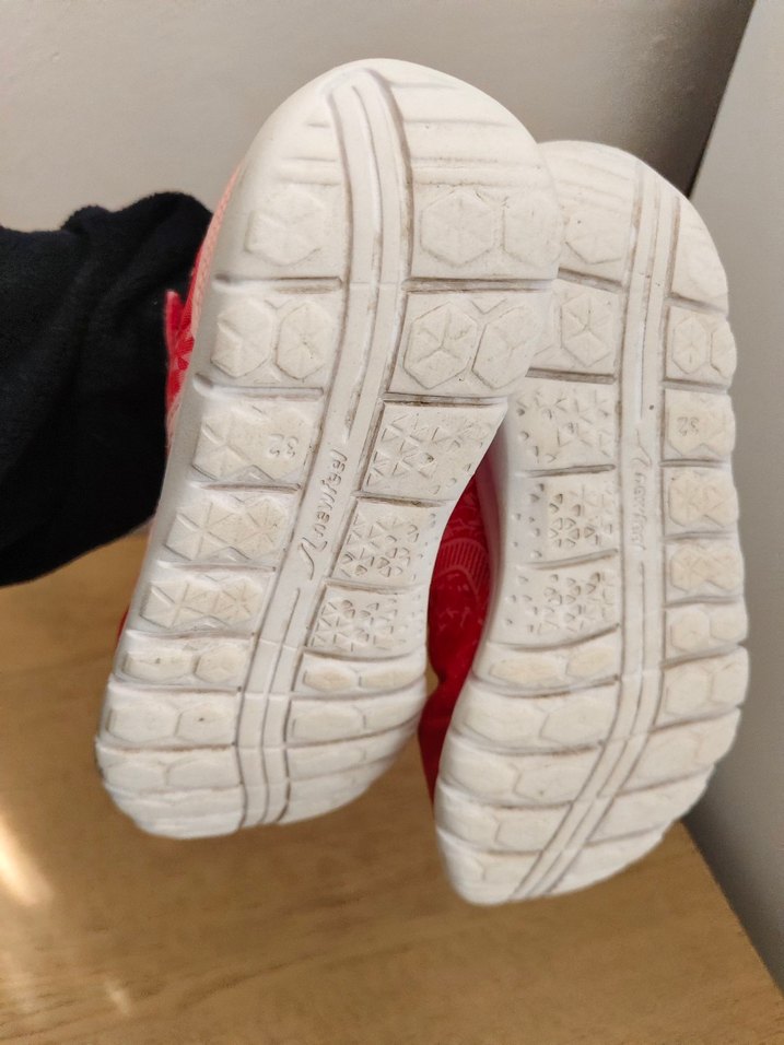 Kız Çocukları İçin nar çiçeği renginde Cırtlı Spor Ayakkabı - Görsel 4