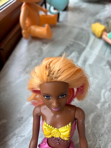  Beden Deniz kızı Barbie