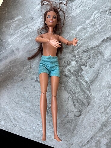 Eklemli Barbie