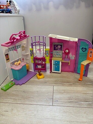 Barbie Veteriner Merkezi