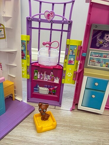 Beden Renk Barbie Veteriner Merkezi
