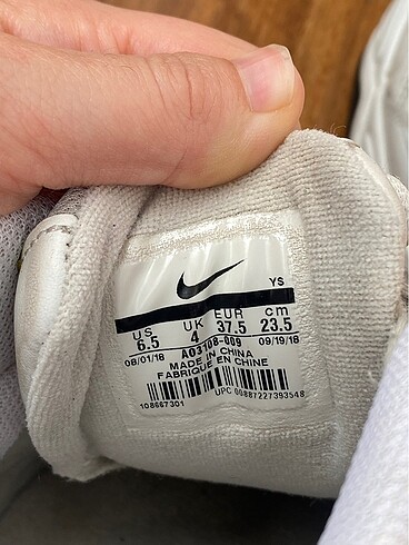 37,5 Beden beyaz Renk Nike tekno ayakkabi