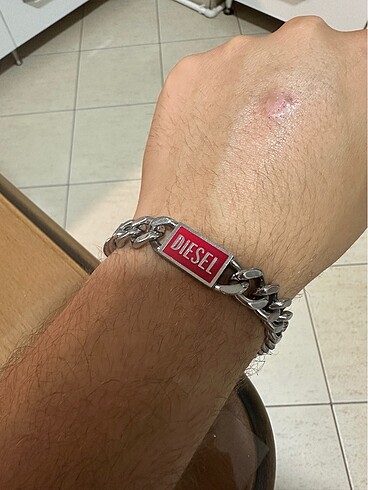 Diesel Bileklik