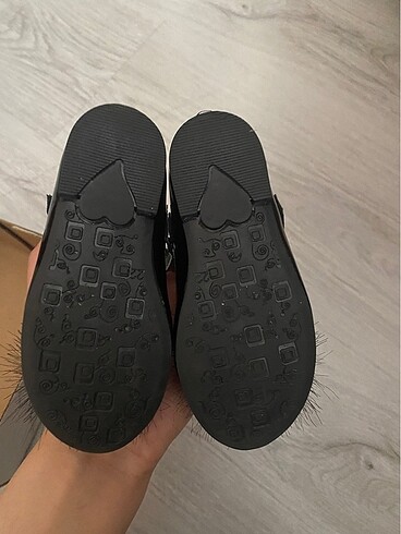 22 Beden siyah Renk Çocuk ayakkabısı