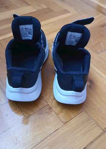 31 Beden Nike 31,5no/ 19.5cm iç taban