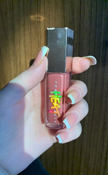 Fenty Beauty fenty fussy heat gloss