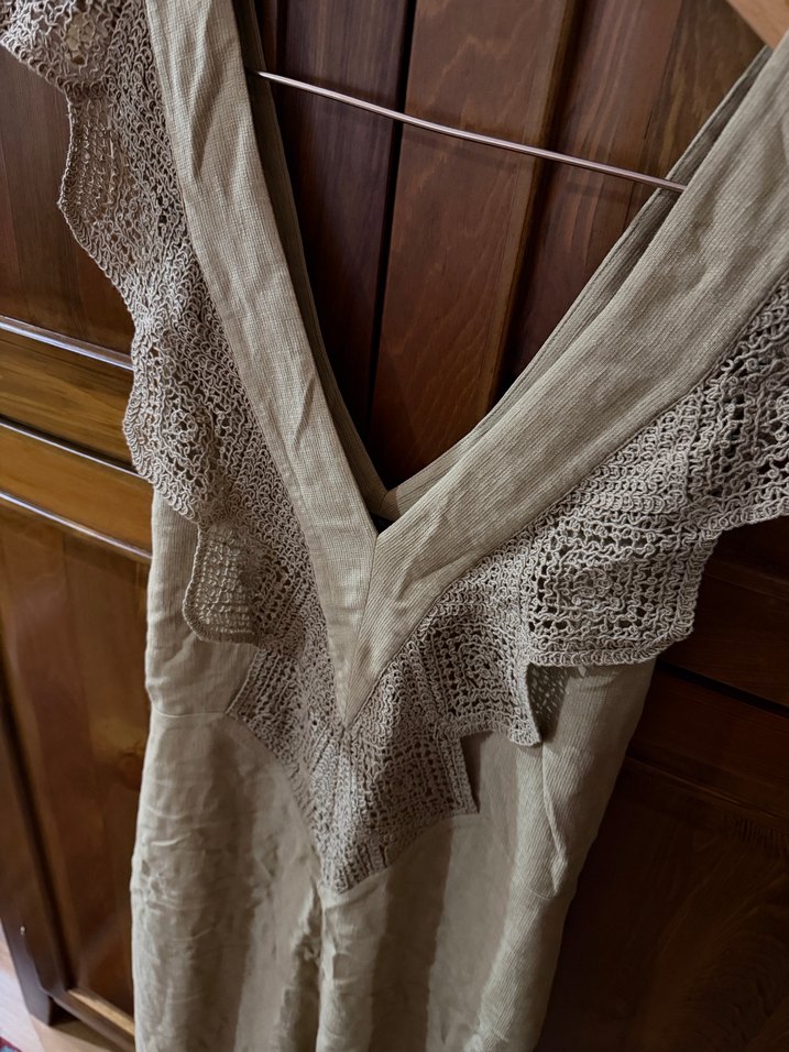 V Yaka Dantel Detaylı Keten Bohem Elbise - Görsel 3