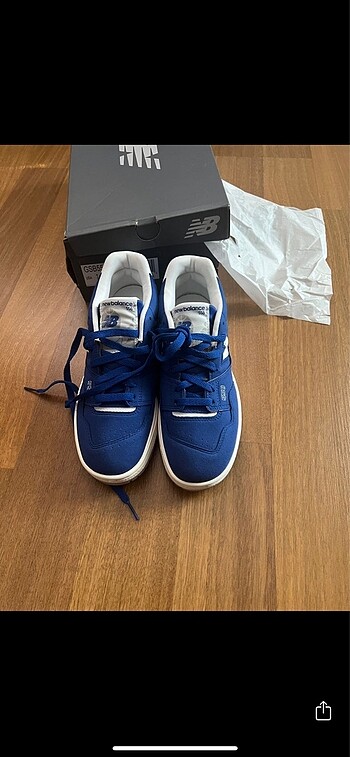 New Balance 550