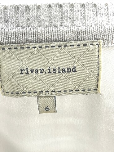 34 Beden çeşitli Renk River Island Bluz %70 İndirimli.