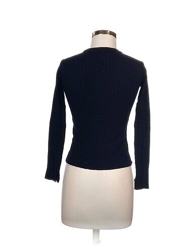 s Beden Pull and Bear Bluz %70 İndirimli.
